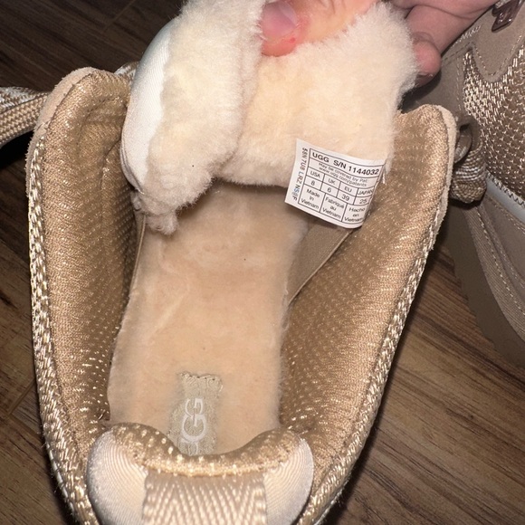 UGG Lowmel Sneakers Women’s 8 NEW - Picture 5 of 8